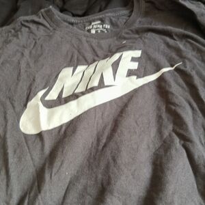 Nike T in Charcoal black